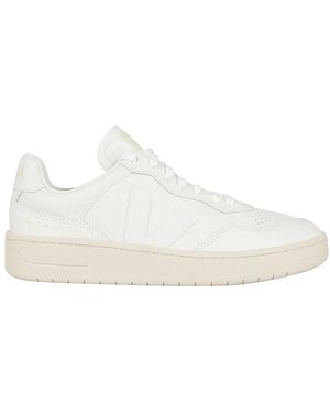 Veja Trainers - White