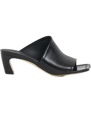 Poeve Heeled Mules - Negro