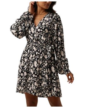 Another Label Schwarzes Blumen-Minikleid