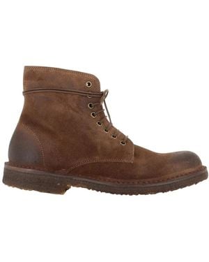 Astorflex Lace-Up Boots - Marrón