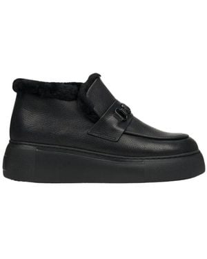 ESTRO Ankle Boots - Black