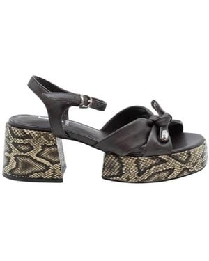 Jeannot High Heel Sandals - Marrón
