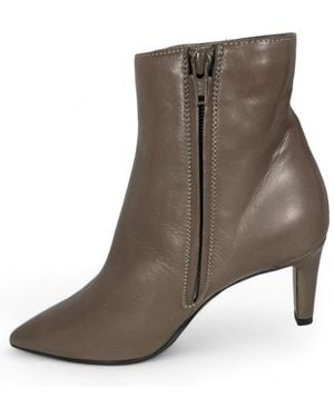 LORENA PAGGI Heeled Boots - Marrón