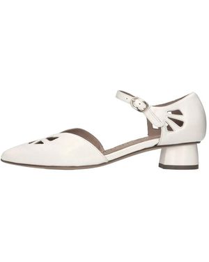 Chie Mihara Court Shoes - Metallic