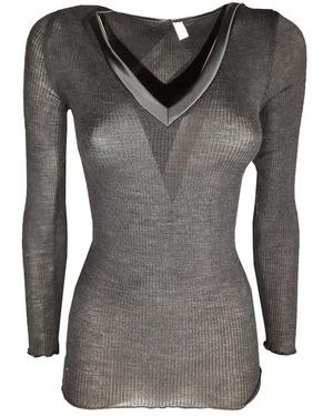 Lisanza Geripptes Langarmshirt Mit V-Ausschnitt Und Satineinfassung - Grau