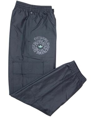 adidas Ozworld Cargo Pant - Blauw