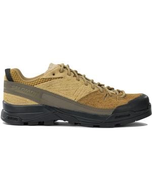 Salomon Sneakers - Marrón