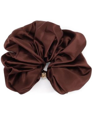 Kazar Satijnen Scrunchie Met Gouden Versiering - Bruin