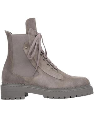 ESTRO Lace-Up Boots - Grey