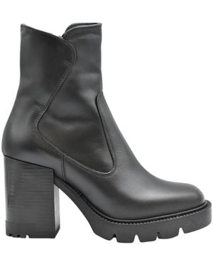 Janet & Janet Heeled Boots - Gris