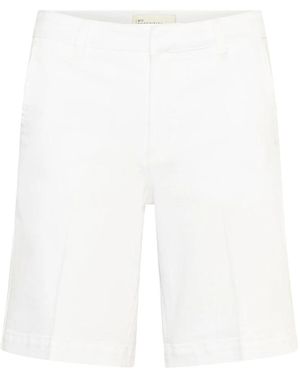 My Essential Wardrobe Casual Shorts - White