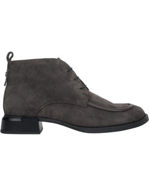 ESTRO Lace-Up Boots - Black