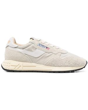 Autry Trainers - White