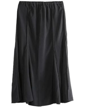 Baserange Ade Skirt - Schwarz