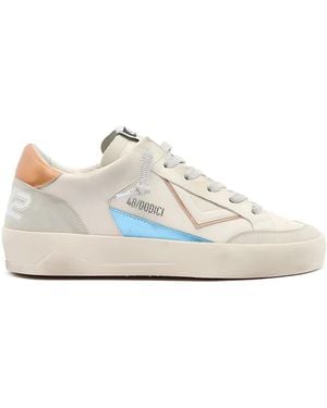 4b12 Sneakers - White