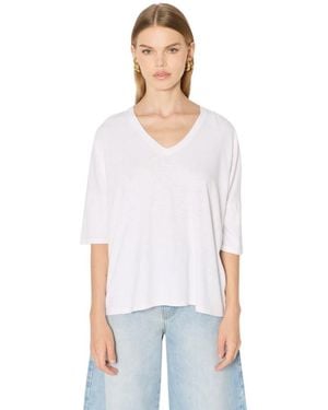 Berenice Tevaailes Weißes T-Shirt Mit Flügeln Auf Dem Rücken