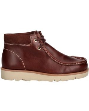 Clarks Lace-Up Boots - Marrón