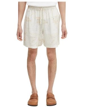 Maison Kitsuné Casual Shorts - Blanco