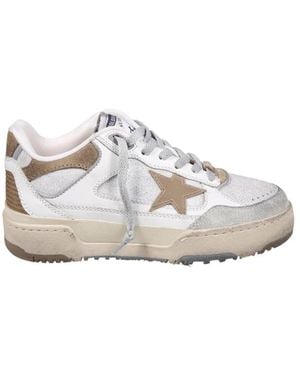 Golden Goose Trainers - White