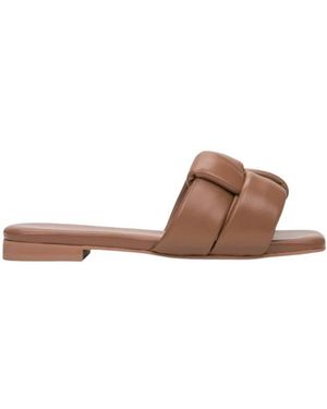ESTRO Sliders - Brown