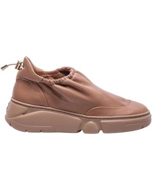 Agl Attilio Giusti Leombruni Sneakers in lossy style - Braun