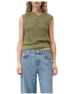 Closed Vests - Green