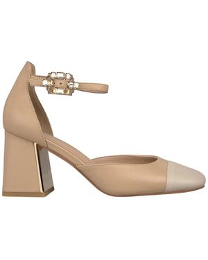 Alma En Pena. Court Shoes - White