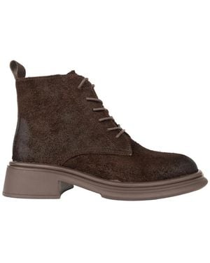 Linda Baumann Lace-Up Boots - Brown
