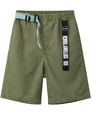 OUTHERE Casual Shorts - Green