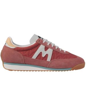 Karhu Mestari 76 - Rood