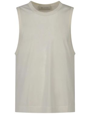 Ami Paris Tops ,Wit ,Klassiek Gesneden Tanktop Met Ami De Coeur-Patch - Grijs