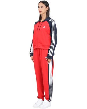 Adidas donne tute deals