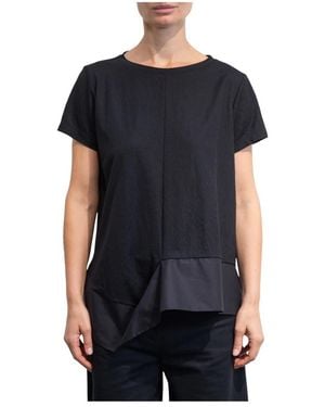 Pierantoniogaspari T-Shirts - Black