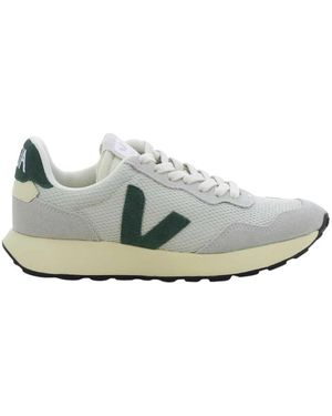Veja Trainers - Grey