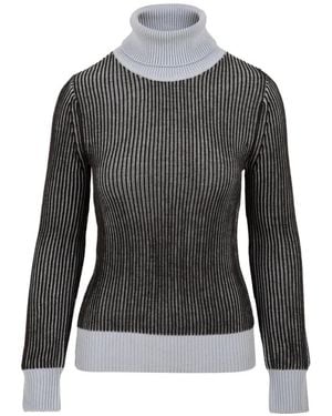 Beatrice B. Turtlenecks - Negro