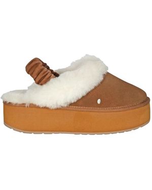 EMU Clogs - Bruin