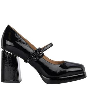 Alma En Pena. Court Shoes - Black