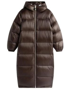 Tommy Hilfiger Down Coats - Marrón