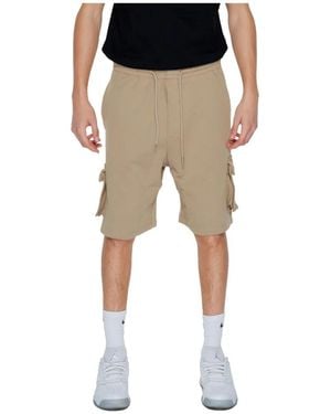 Pharmacy Industry Casual Shorts - Natural