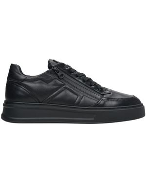 ESTRO Trainers - Black