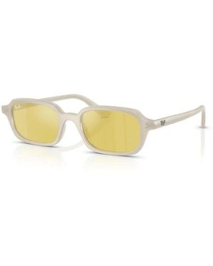 Ray-Ban Sunglasses - Yellow