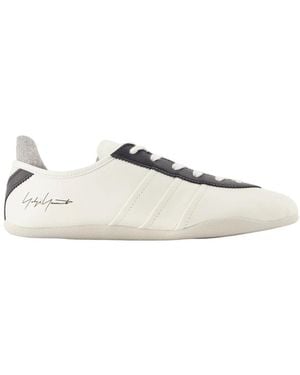 Y-3 Schoenen ,Wit ,Leer Tokyo Trainers