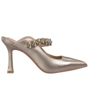 Alma En Pena. Heeled Mules - White