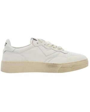 4b12 Trainers - White