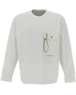 and wander Round-Neck Knitwear - White