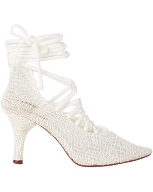 Isa Boulder Heeled Boots - White