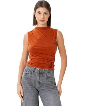 Kocca Sleeveless Tops - Red