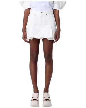 Sacai Weiße Plissierte Denim-Shorts