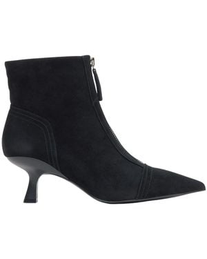 ESTRO Heeled Boots - Black