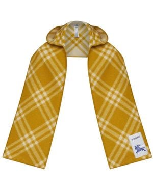 Burberry Winter Scarves - Amarillo